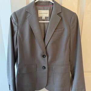 Banana Republic Women's Gray Stretch BlazerJacket, Two Button Size 0